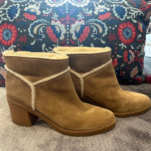 NWOT UGG KASEN BOOTS SIZE 9.5 - Picture 5 of 13